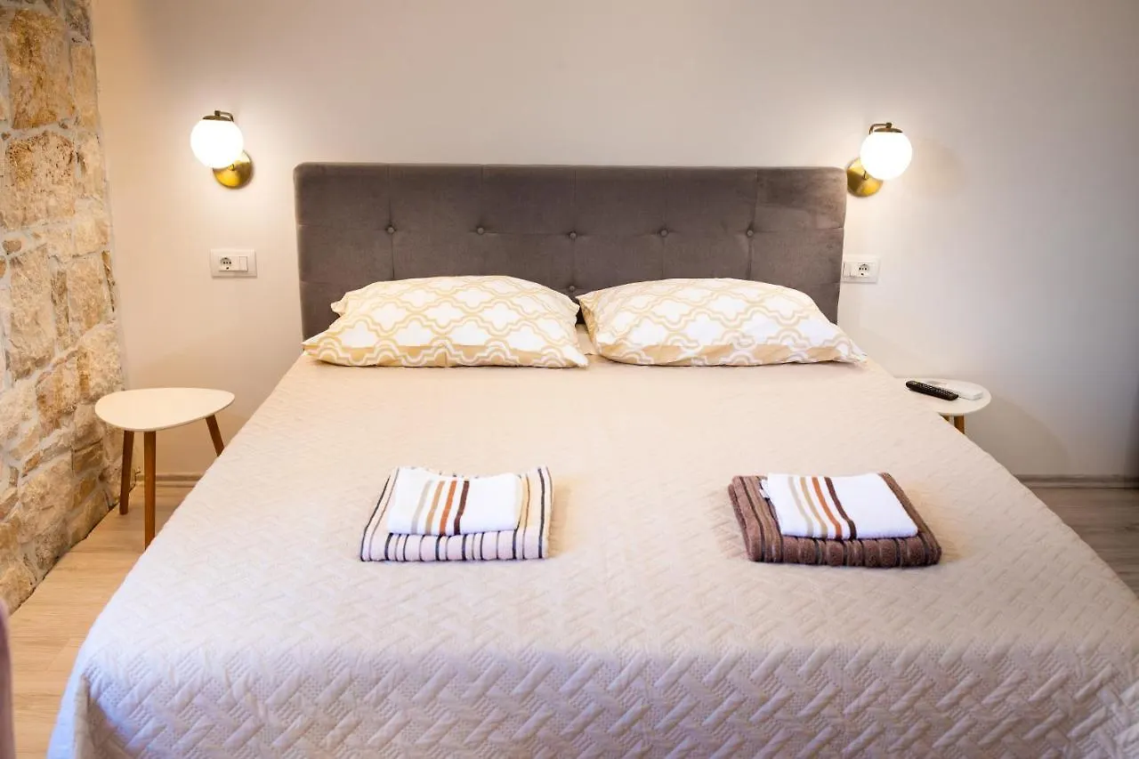Apartments And Rooms Luan Rovinj Croatia