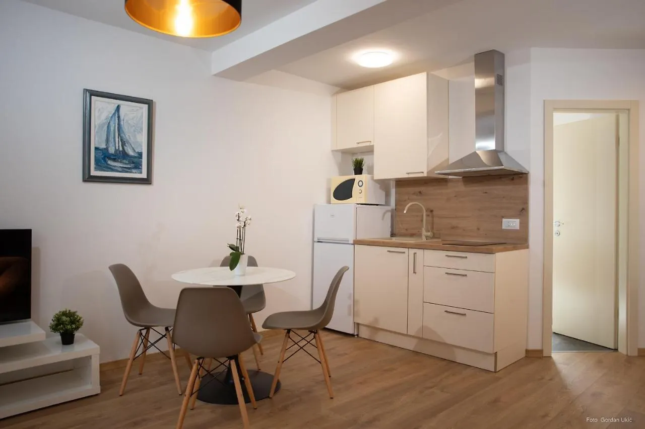 Apartments And Rooms Luan Rovinj