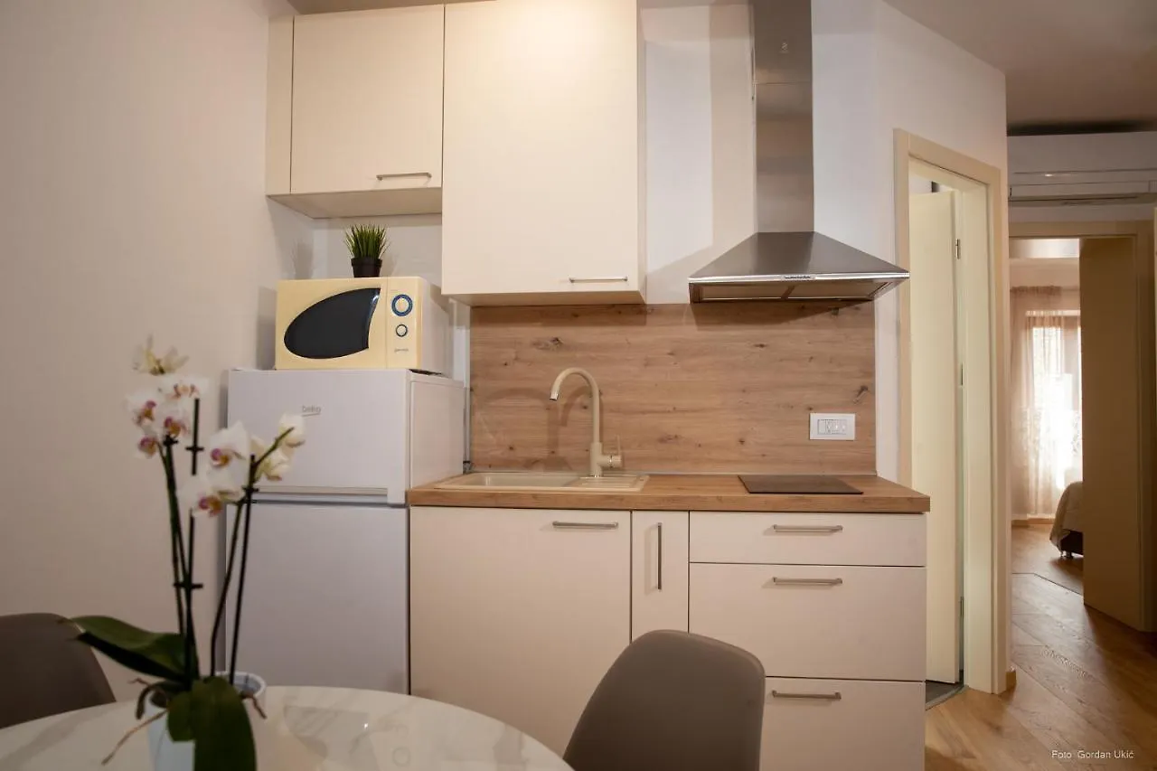 Apartments And Rooms Luan Rovinj 0*,